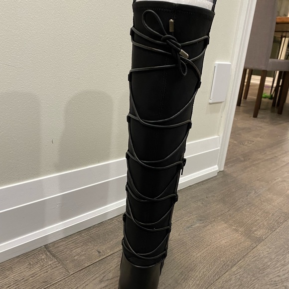 Brand new boots, never worn . Vince camuto , love the style 👍 - Picture 4 of 8